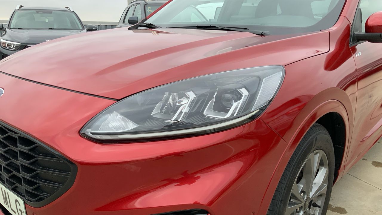 Ford Kuga 2.0 ECOBLUE 88KW ST-LINE AUTO 120 5P