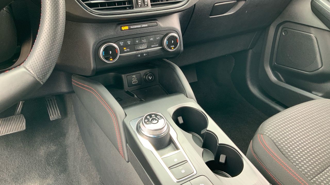 Ford Kuga 2.0 ECOBLUE 88KW ST-LINE AUTO 120 5P