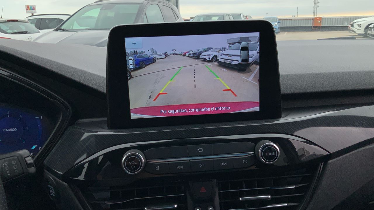 Ford Kuga 2.0 ECOBLUE 88KW ST-LINE AUTO 120 5P