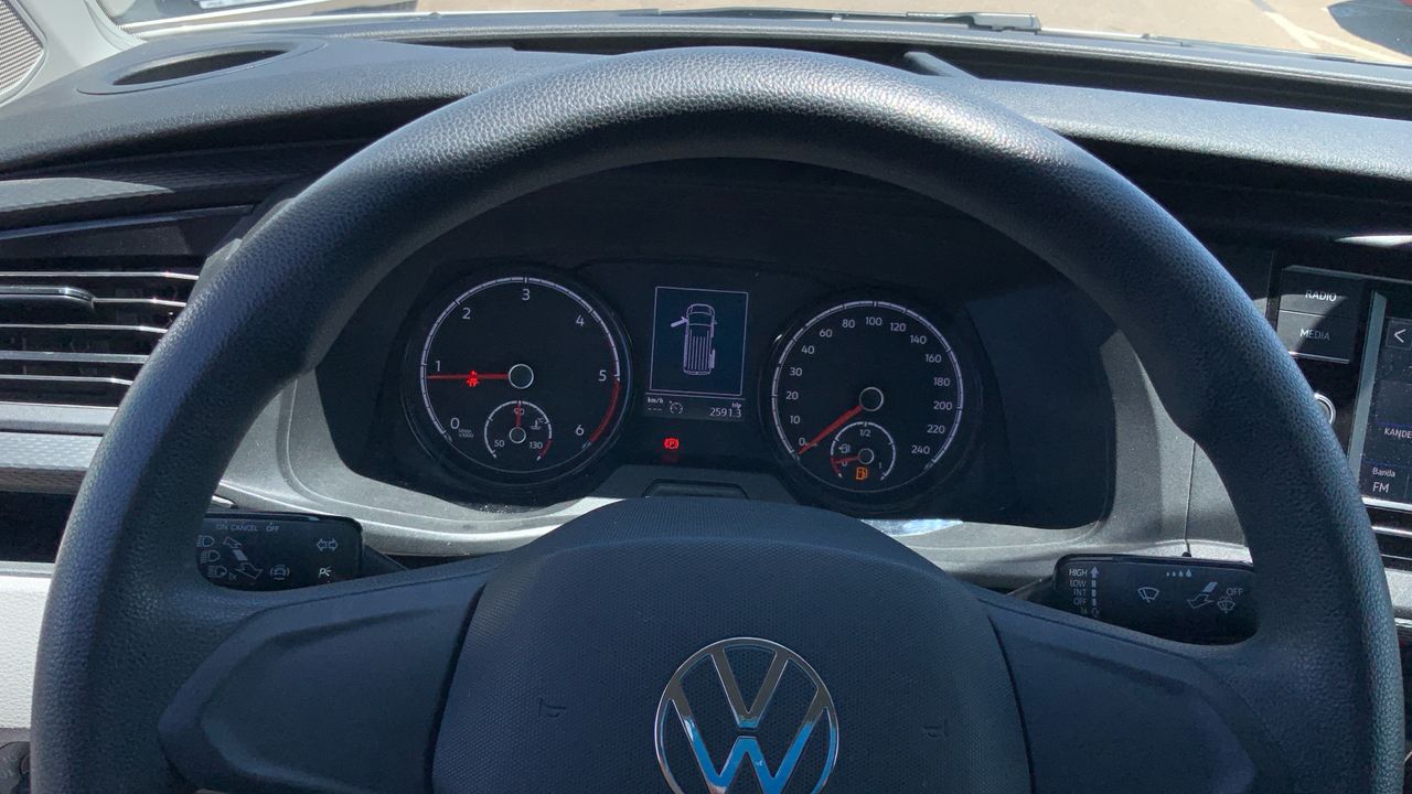 Volkswagen Transporter 2.0 TDI 81KW 2.8T LWB 110 4P