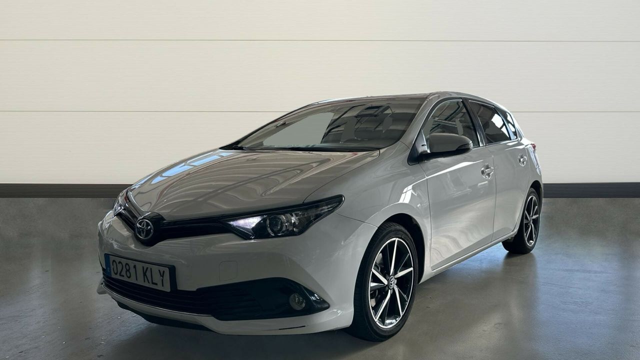 Toyota Auris 1.8 VVT-I HYBRID FEEL! EDITION 136 5P
