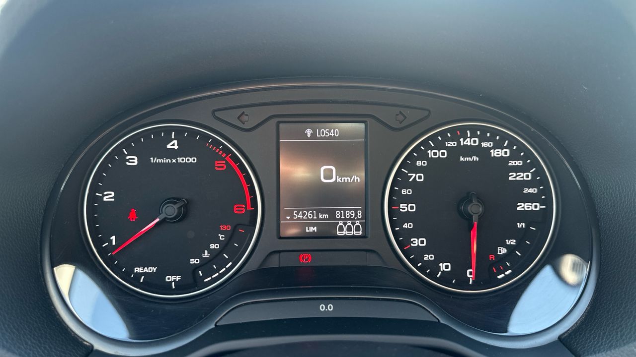 Audi Q2 1.6 30 TDI DESIGN 116 5P
