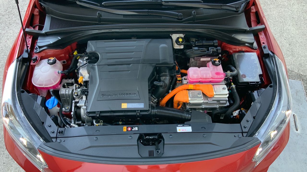 Kia XCeed 1.6 GDI PHEV ETECH 141 5P