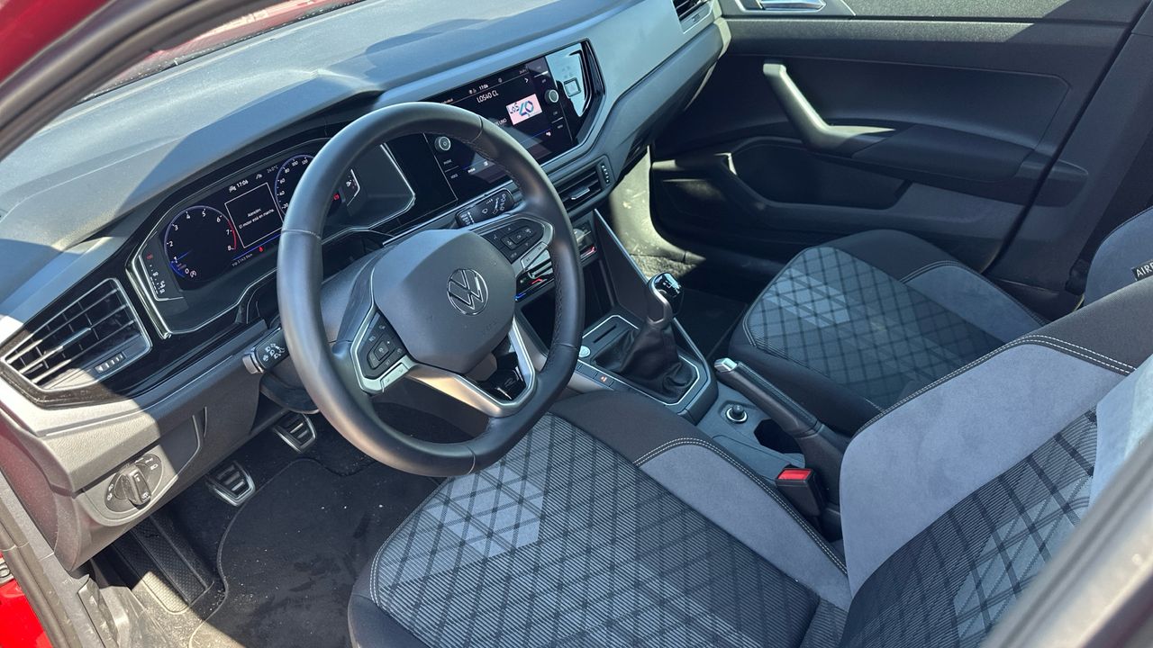 Volkswagen Taigo 1.0 TSI 81KW R-LINE 110 5P