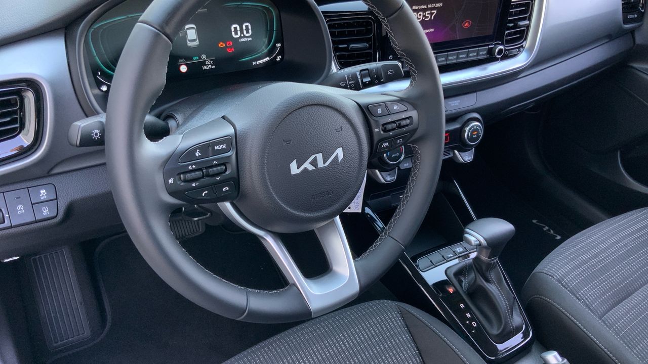 Kia Stonic 1.0 T-GDI MHEV 74KW DRIVE DCT 101 5P