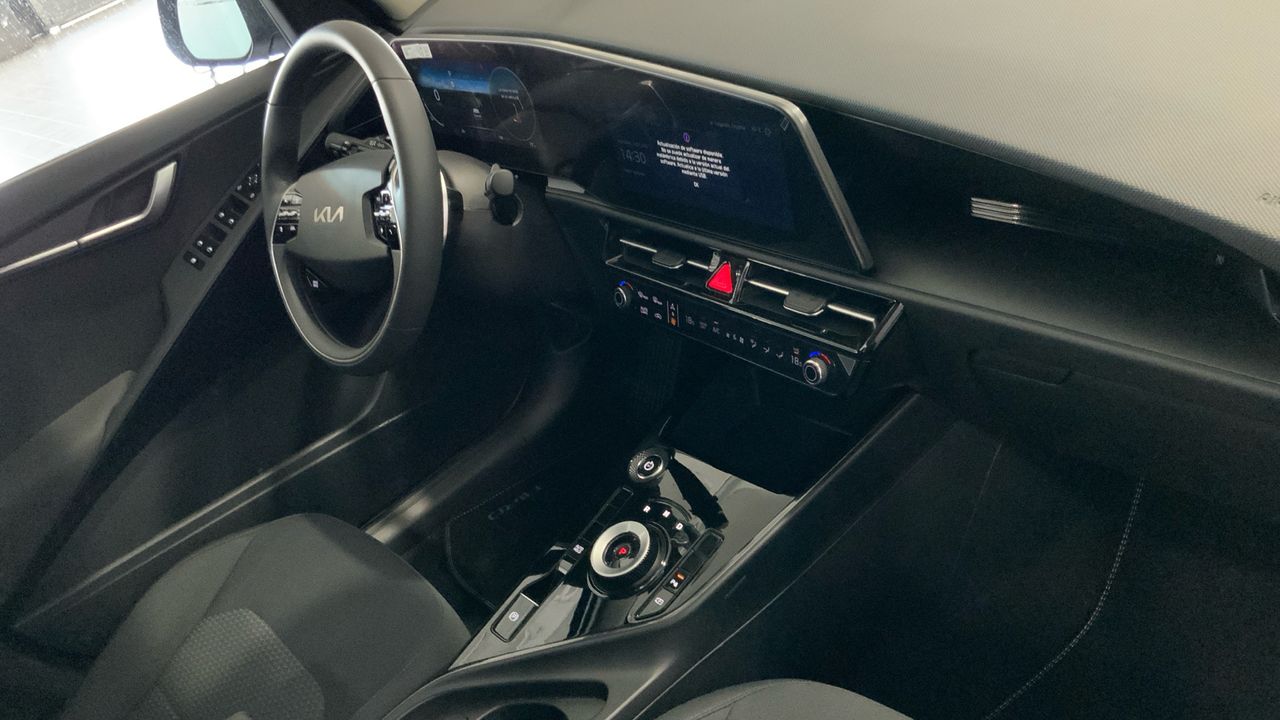 Kia Niro BEV 65KWH 150KW E-NIRO CONCEPT 204 5P