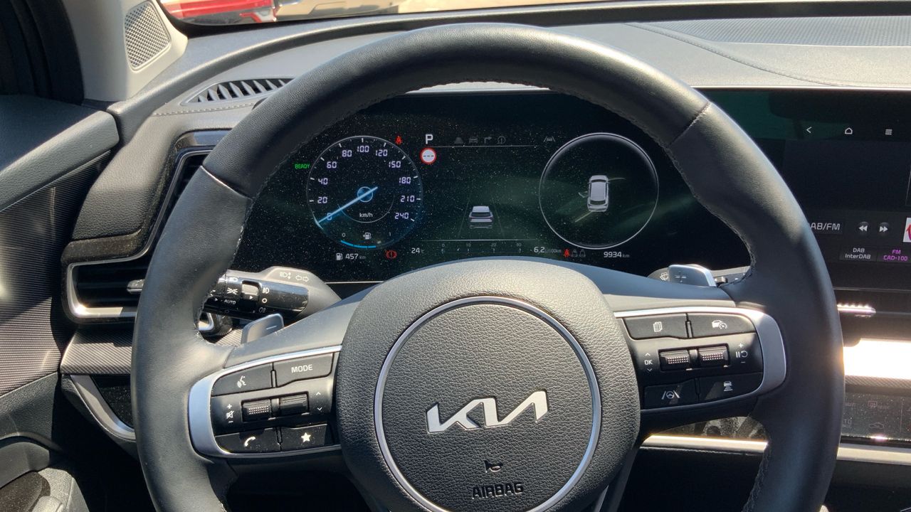 Kia Sportage 1.6 T-GDI HEV TECH AUTO 230 5P