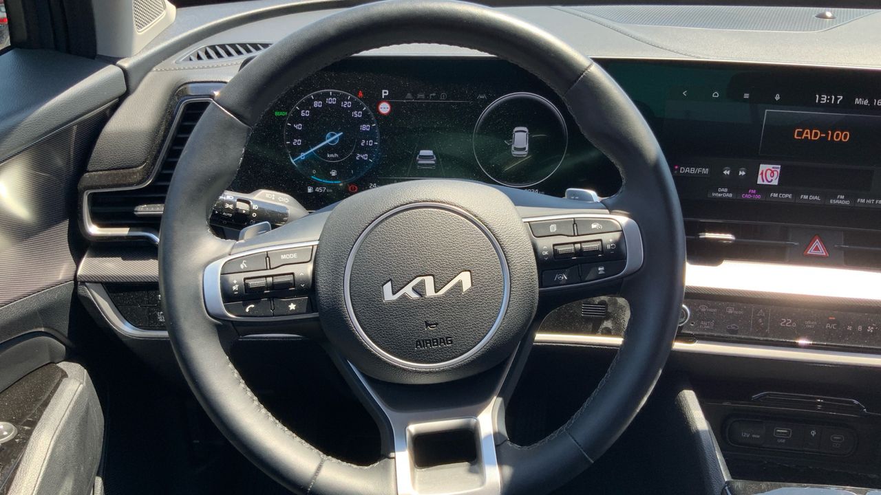 Kia Sportage 1.6 T-GDI HEV TECH AUTO 230 5P