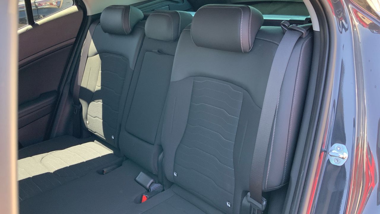 Kia Sportage 1.6 T-GDI HEV TECH AUTO 230 5P