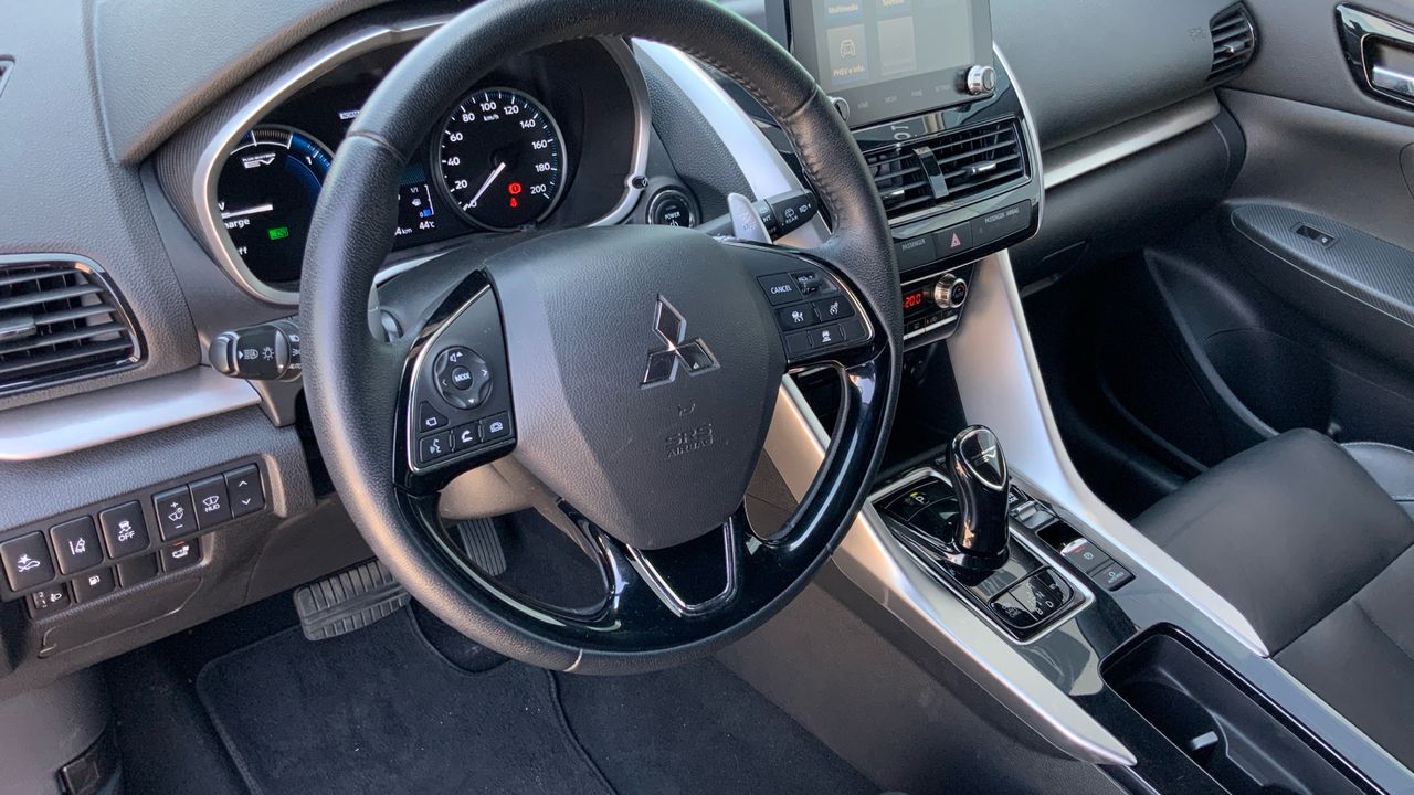 Mitsubishi Eclipse Cross 2.4 PHEV KAITEKI+ AUTO 4WD 188 5P