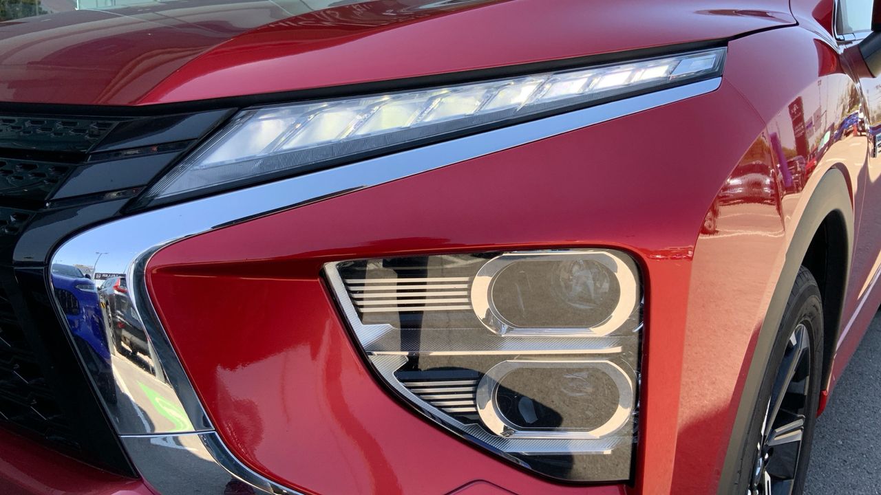 Mitsubishi Eclipse Cross 2.4 PHEV KAITEKI+ AUTO 4WD 188 5P