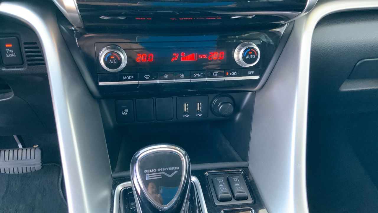 Mitsubishi Eclipse Cross 2.4 PHEV KAITEKI+ AUTO 4WD 188 5P
