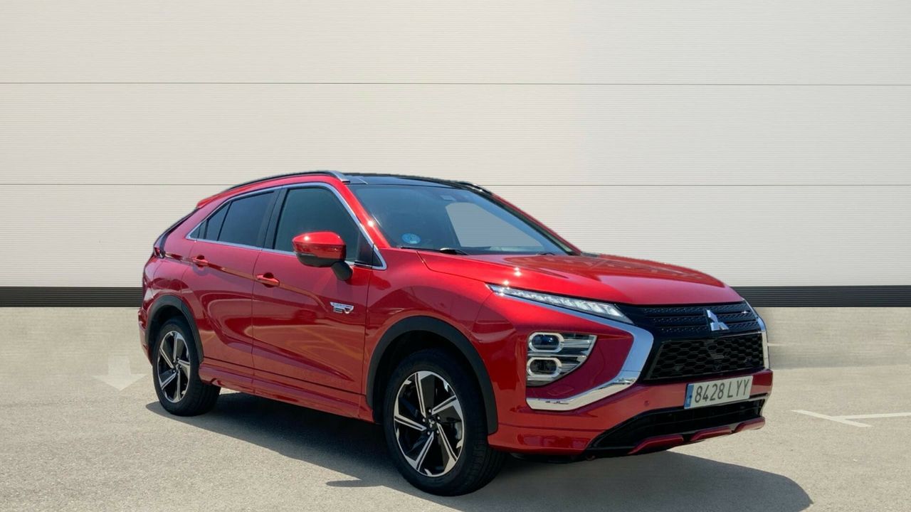 Mitsubishi Eclipse Cross 2.4 PHEV KAITEKI+ AUTO 4WD 188 5P