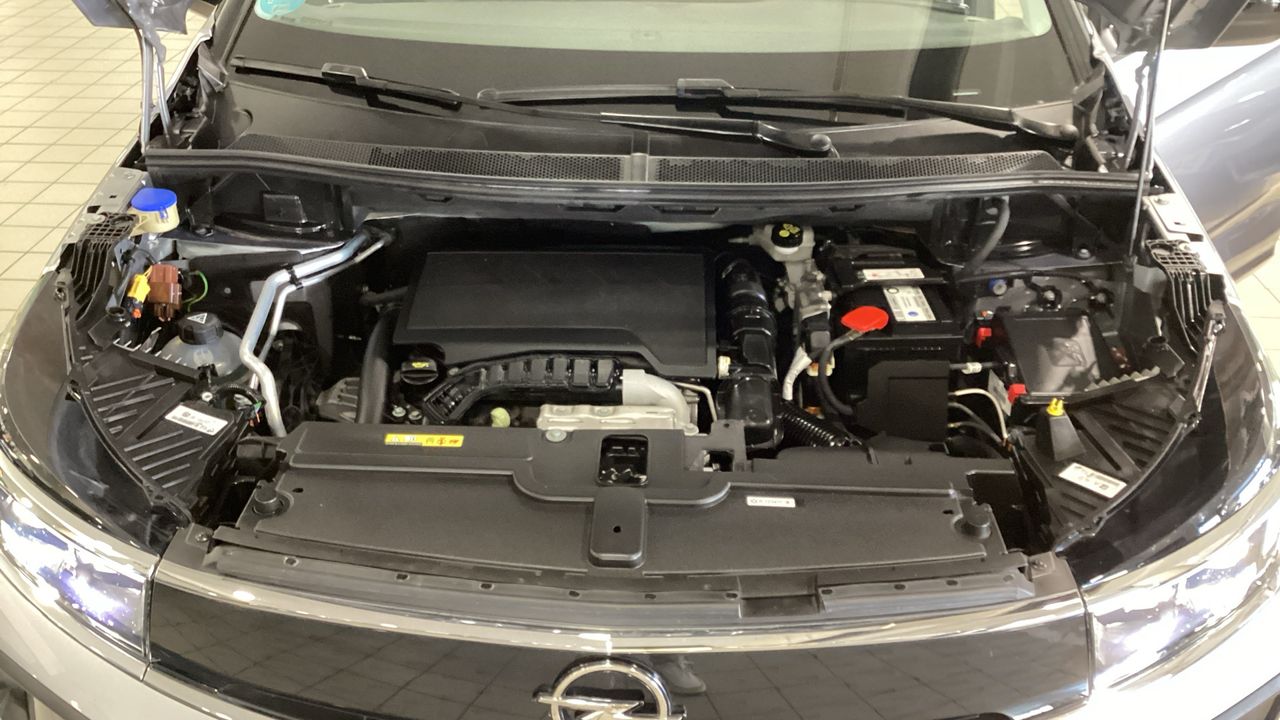 Opel Grandland 1.2 TURBO ULTIMATE AUTO 130 5P