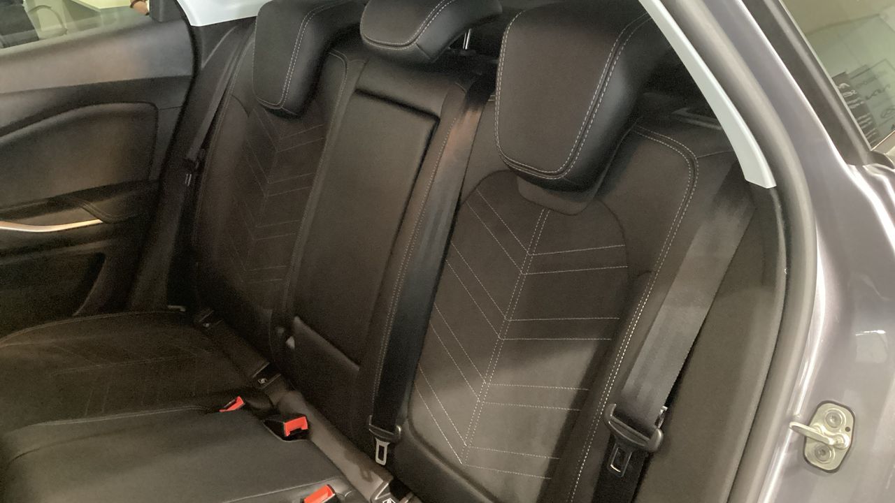 Opel Grandland 1.2 TURBO ULTIMATE AUTO 130 5P
