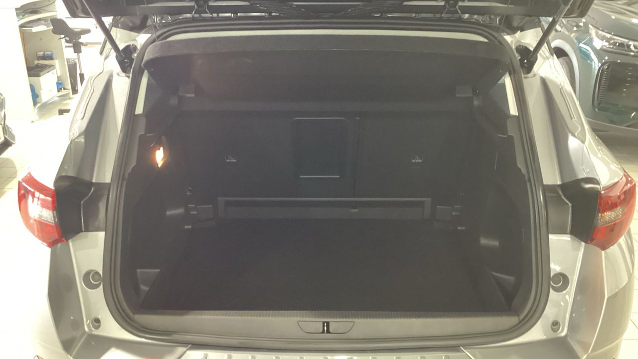 Opel Grandland 1.2 TURBO ULTIMATE AUTO 130 5P