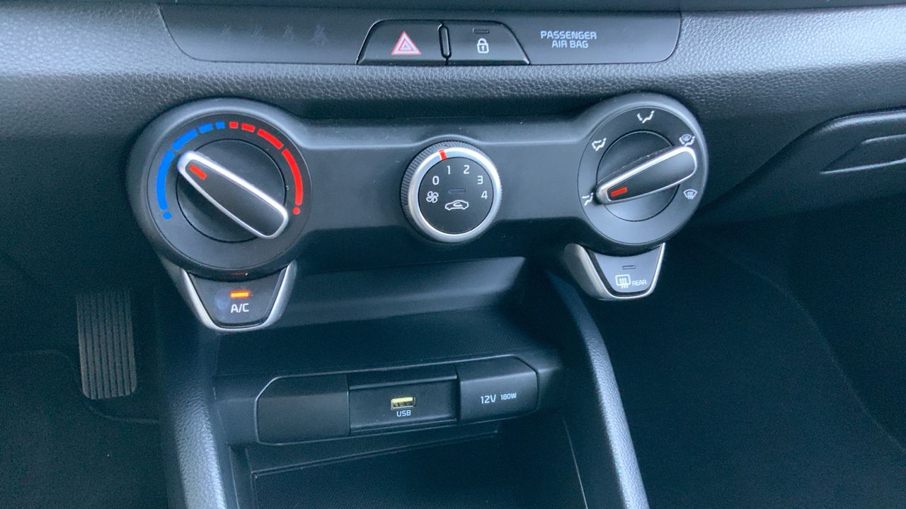 Kia Stonic 1.0 T-GDI MHEV IMT 74KW CONCEPT 100 5P