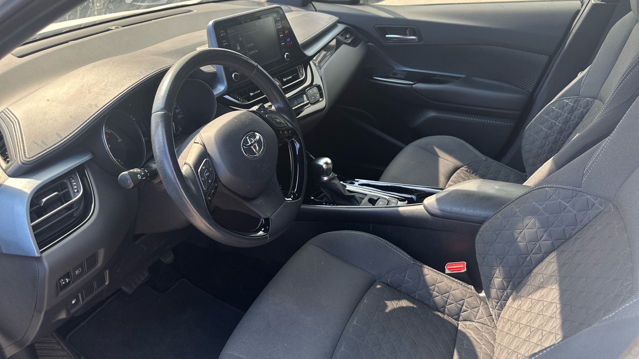 Toyota C-HR 2.0 VVT I-HYBRID ADVANCE AUTO 184 5P