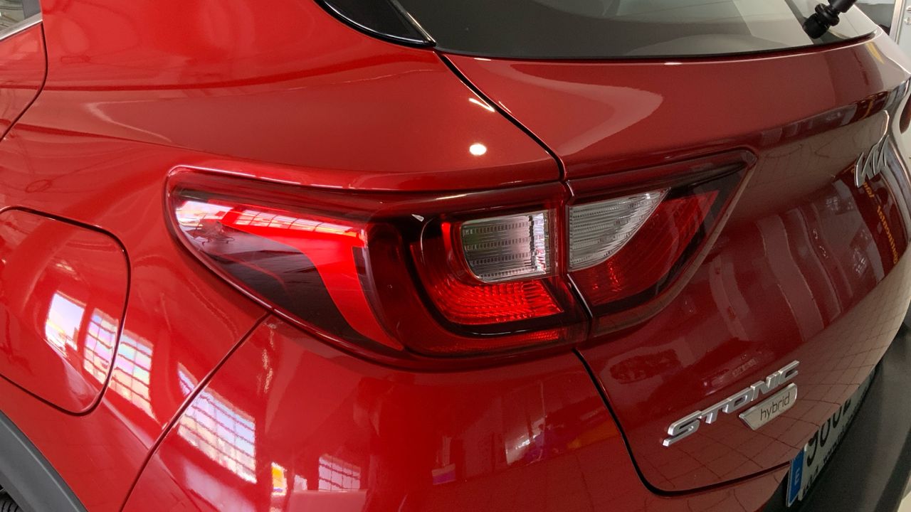 Kia Stonic 1.0 T-GDI MHEV IMT 74KW DRIVE 100 5P