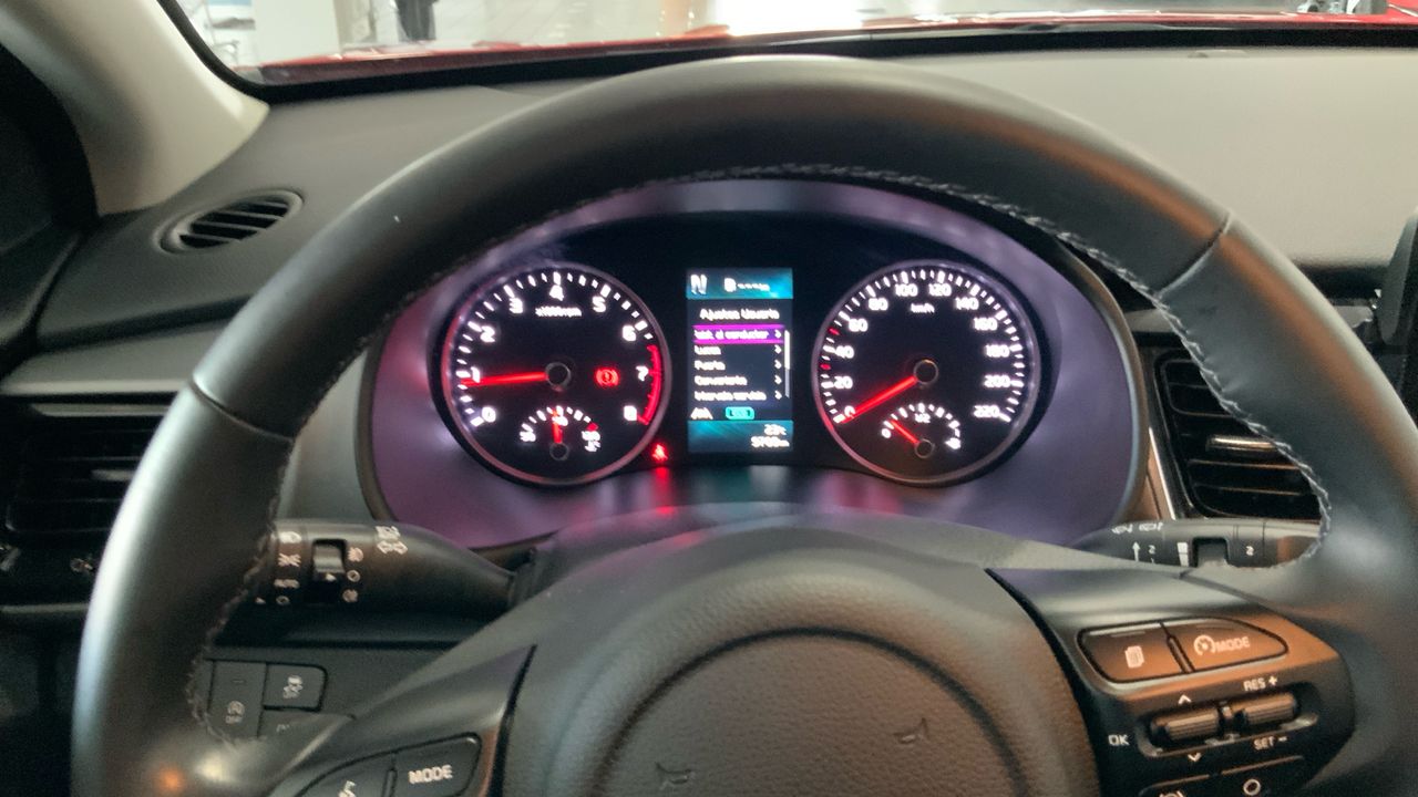 Kia Stonic 1.0 T-GDI MHEV IMT 74KW DRIVE 100 5P
