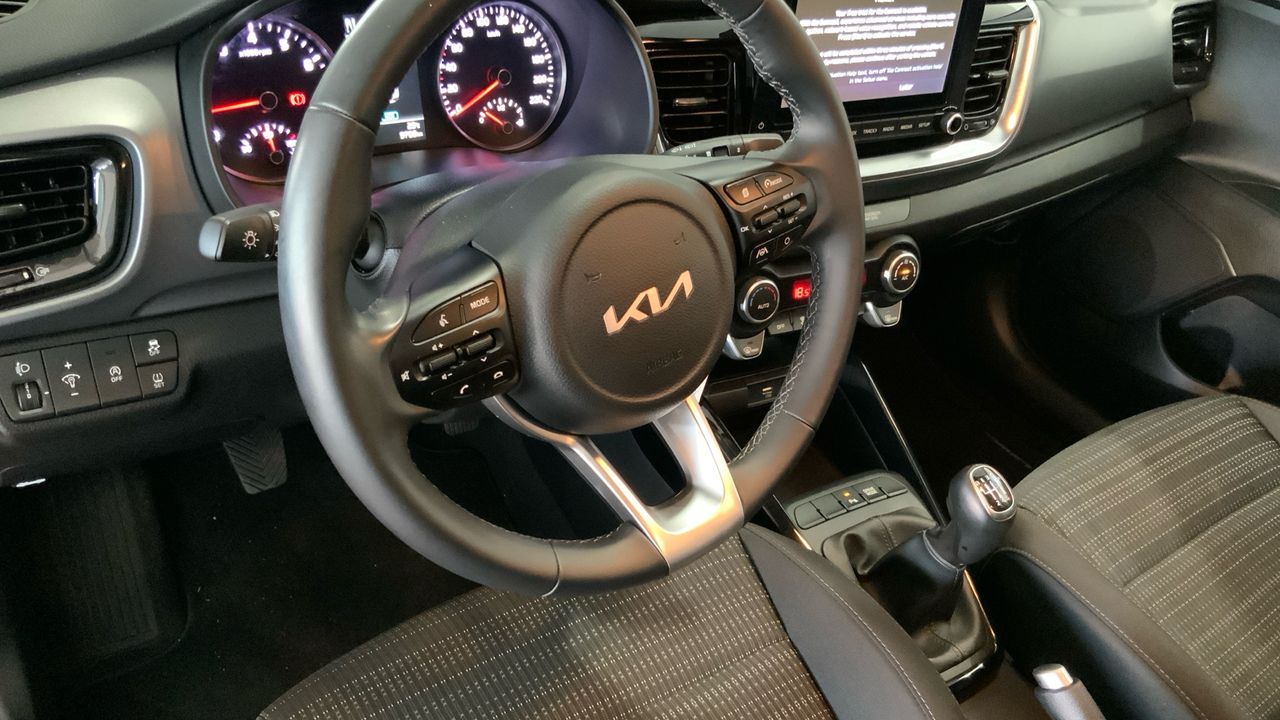 Kia Stonic 1.0 T-GDI MHEV IMT 74KW DRIVE 100 5P