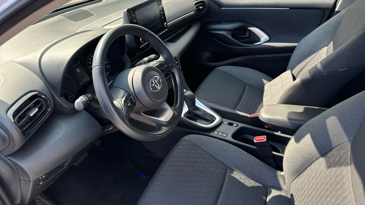 Toyota Yaris 1.5 VVT-I HEV ACTIVE TECH 116 5P