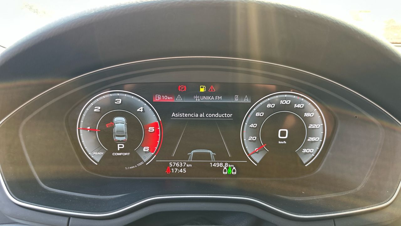 Audi A4 2.0 30 TDI S TRONIC ADVANCED 136 4P