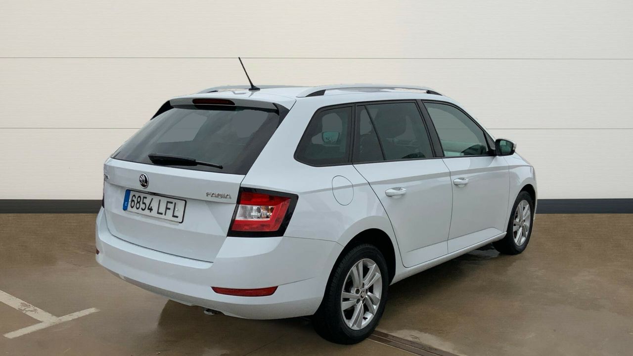 Skoda Fabia COMBI 1.0 TSI 81KW AMBITION 110 5P
