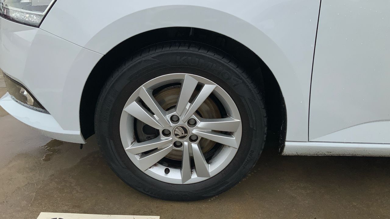 Skoda Fabia COMBI 1.0 TSI 81KW AMBITION 110 5P