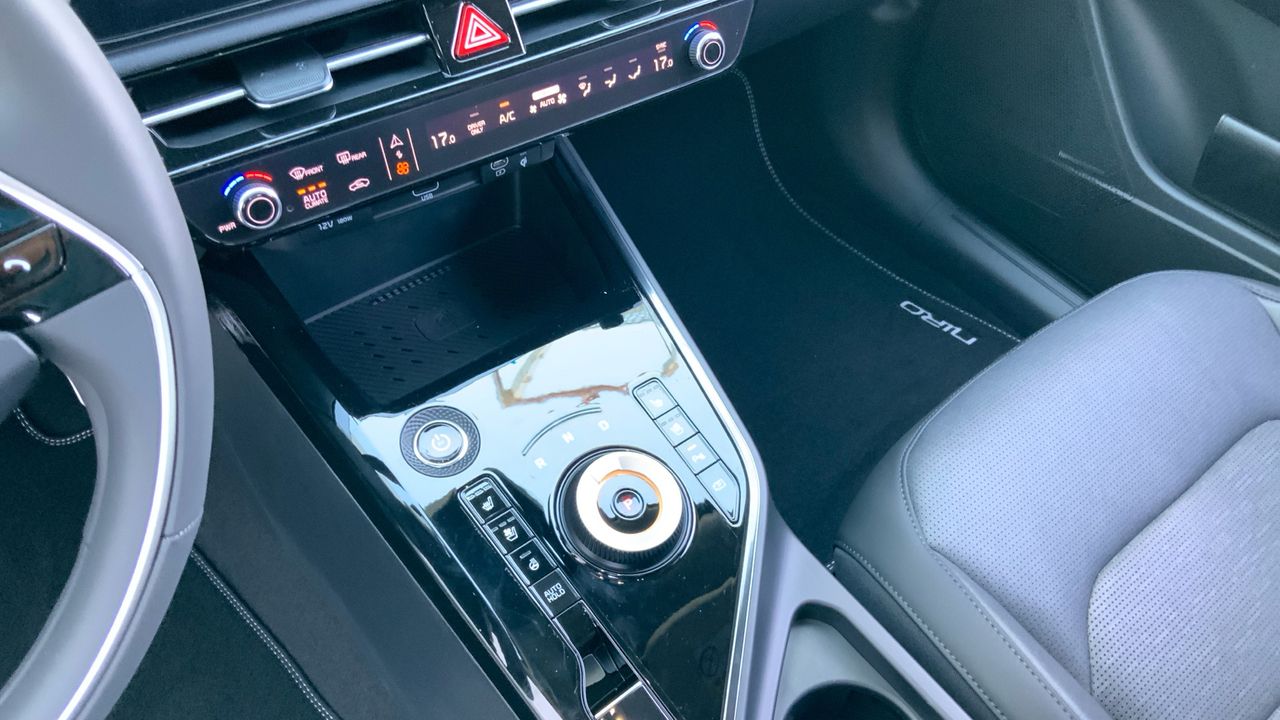 Kia Niro BEV 65KWH 150KW E-NIRO EMOTION 204 5P