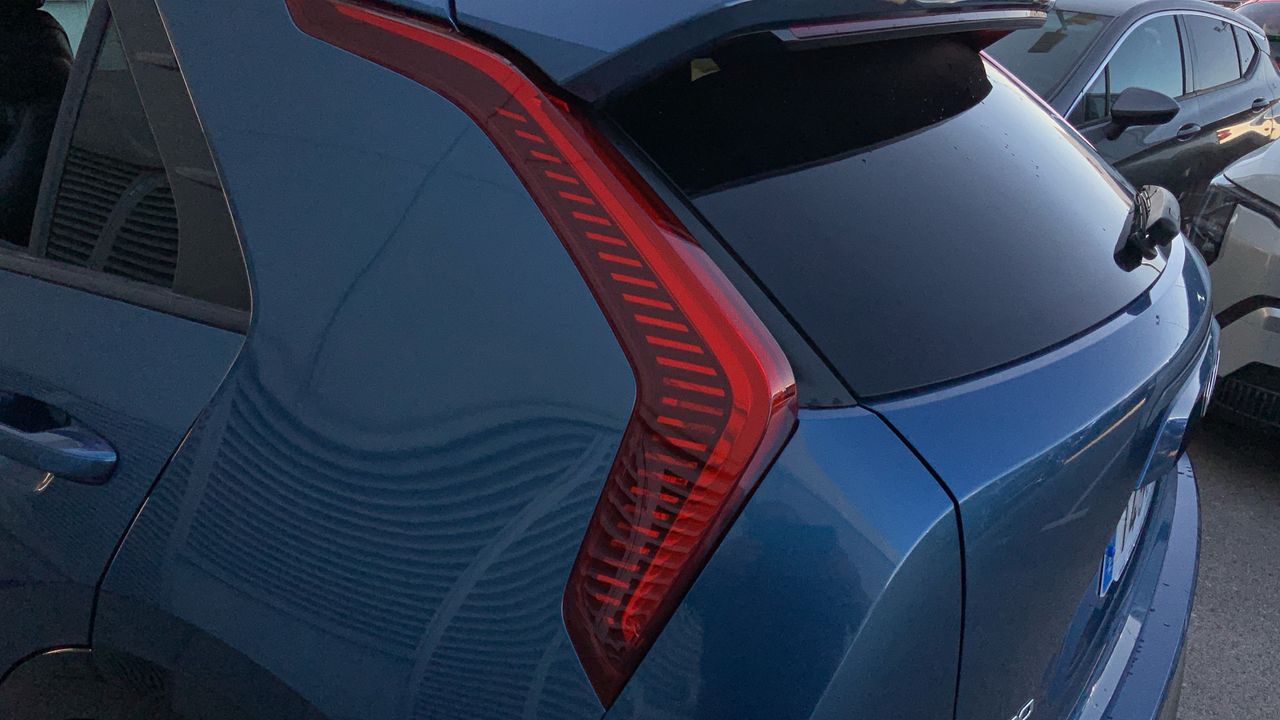 Kia Niro BEV 65KWH 150KW E-NIRO EMOTION 204 5P