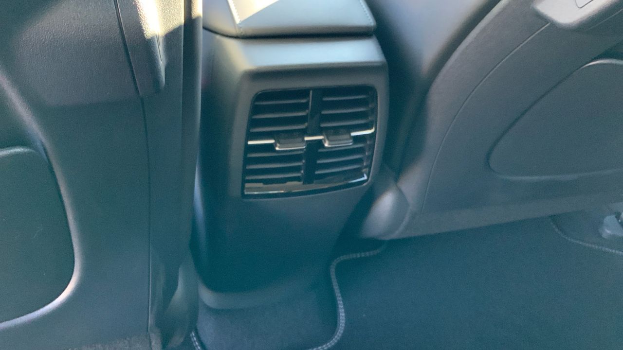 Kia Niro BEV 65KWH 150KW E-NIRO EMOTION 204 5P