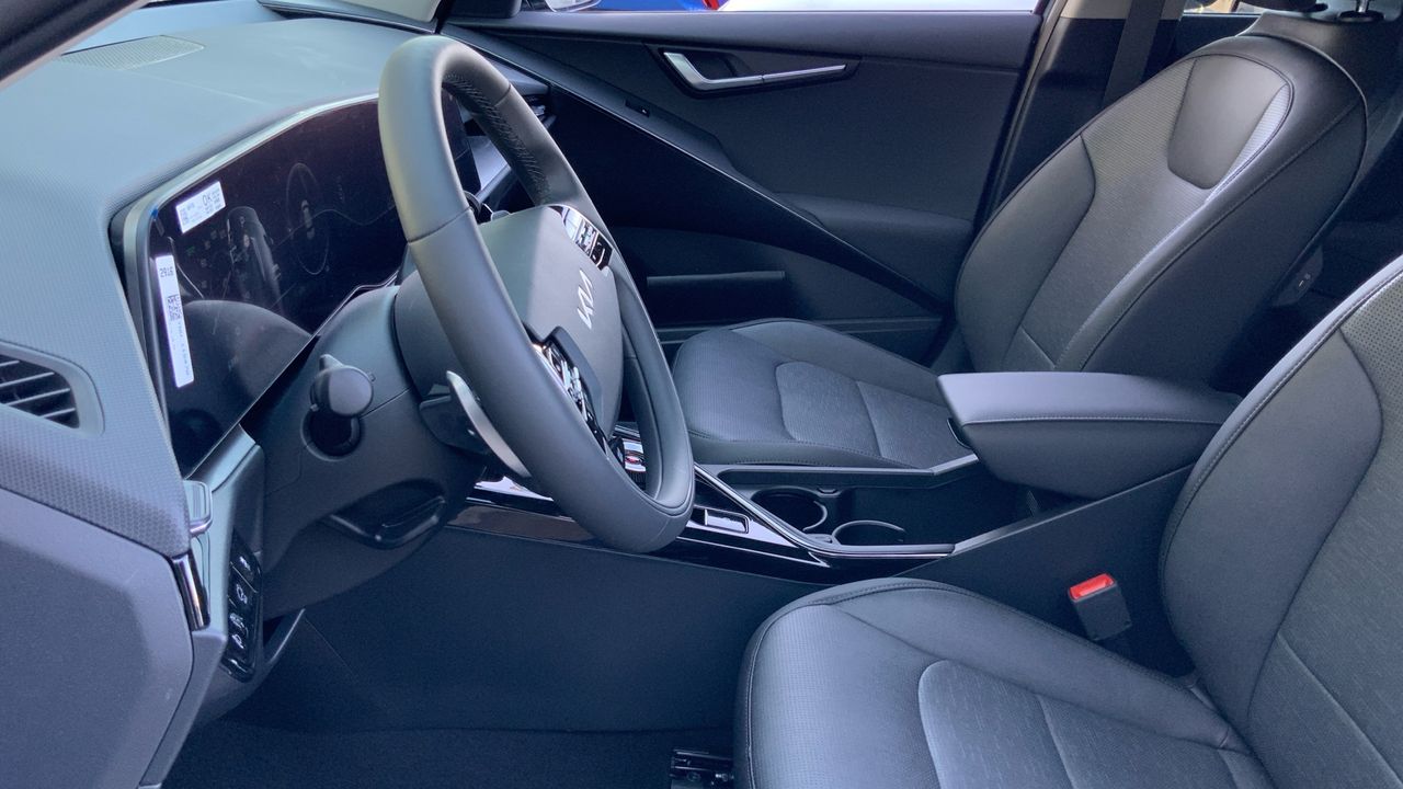 Kia Niro BEV 65KWH 150KW E-NIRO EMOTION 204 5P
