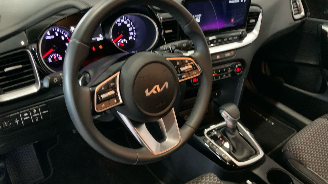 Kia Ceed 1.5 MHEV 103KW TECH DCT 140 5P