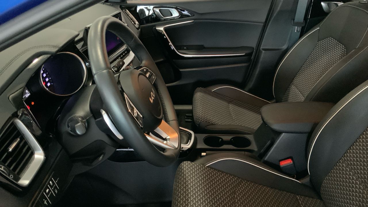 Kia Ceed 1.5 MHEV 103KW TECH DCT 140 5P