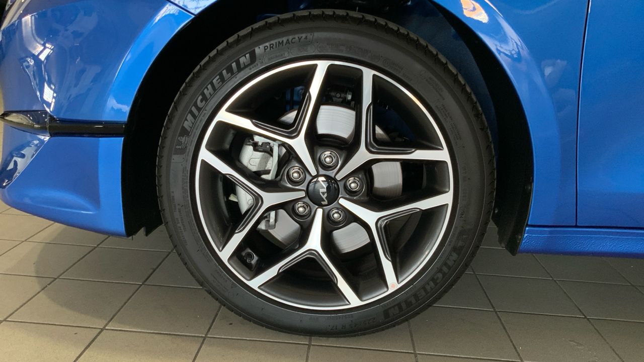 Kia Ceed 1.5 MHEV 103KW TECH DCT 140 5P