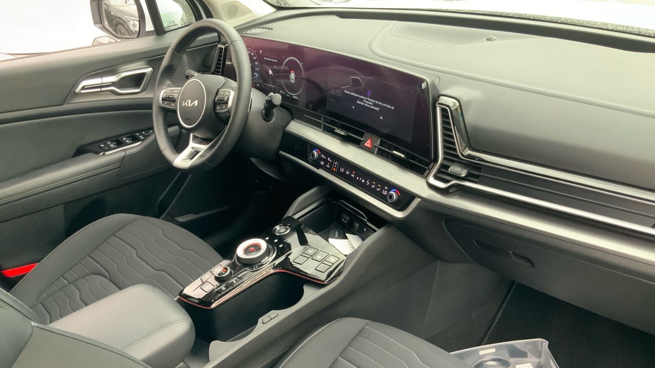 Kia Sportage 1.6 T-GDI PHEV TECH 4WD AUTO 265 5P