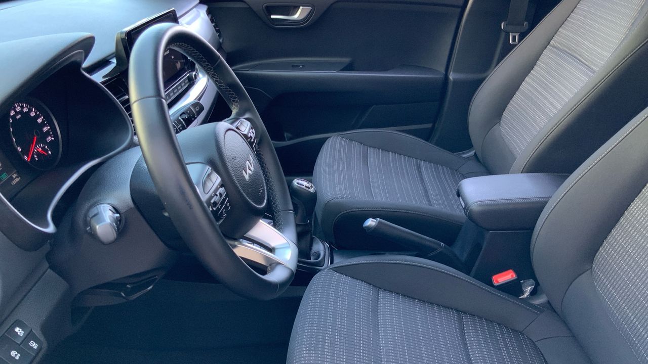 Kia Stonic 1.0 T-GDI MHEV IMT 74KW DRIVE 100 5P