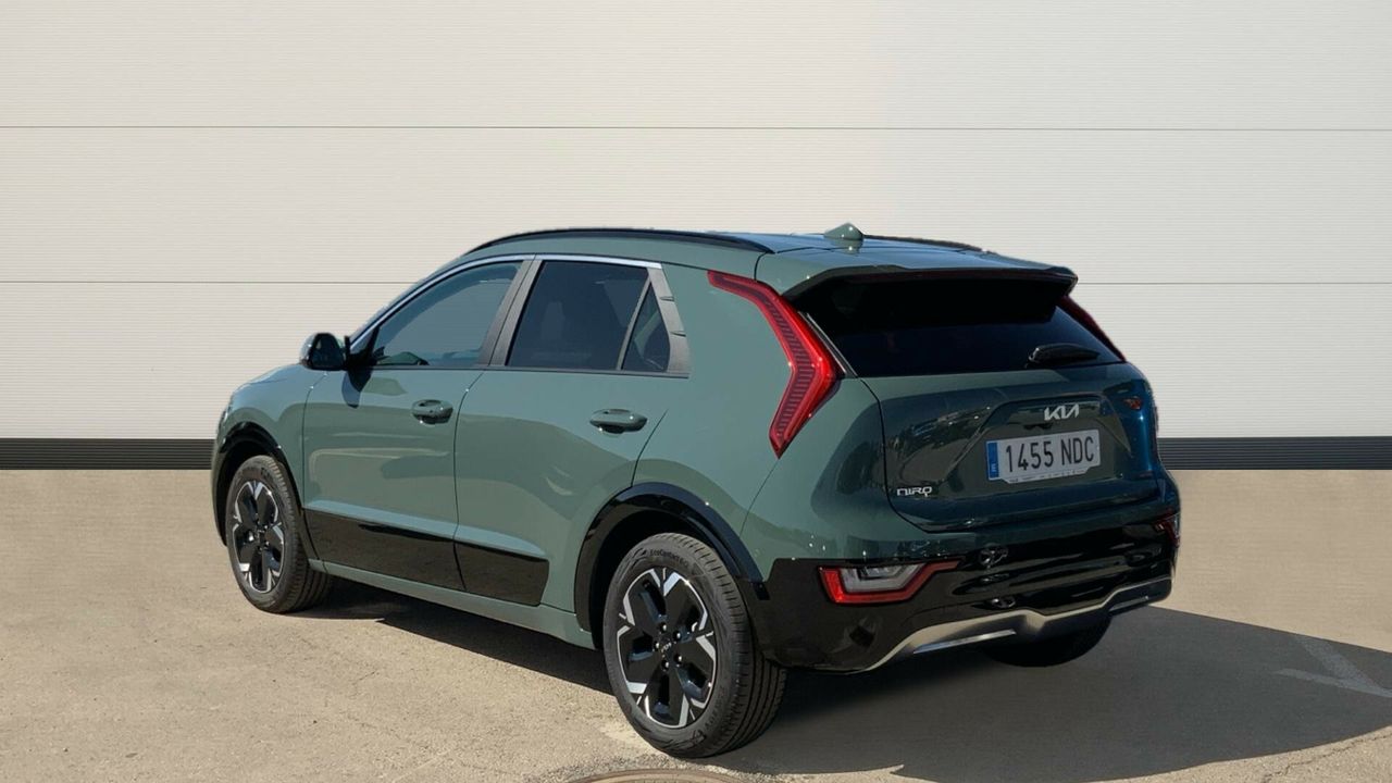 Kia Niro BEV 65KWH 150KW E-NIRO EMOTION 204 5P