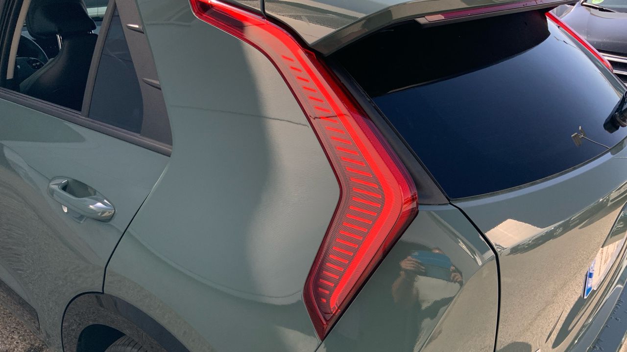 Kia Niro BEV 65KWH 150KW E-NIRO EMOTION 204 5P