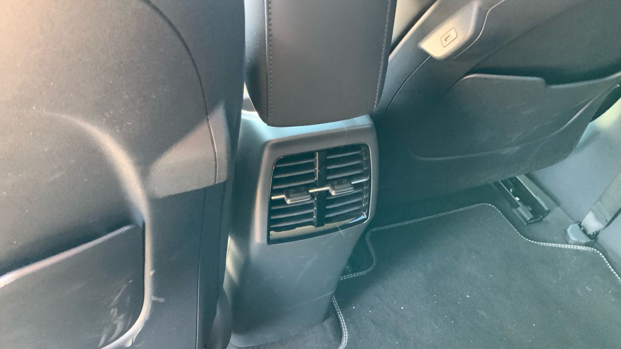 Kia Niro BEV 65KWH 150KW E-NIRO EMOTION 204 5P