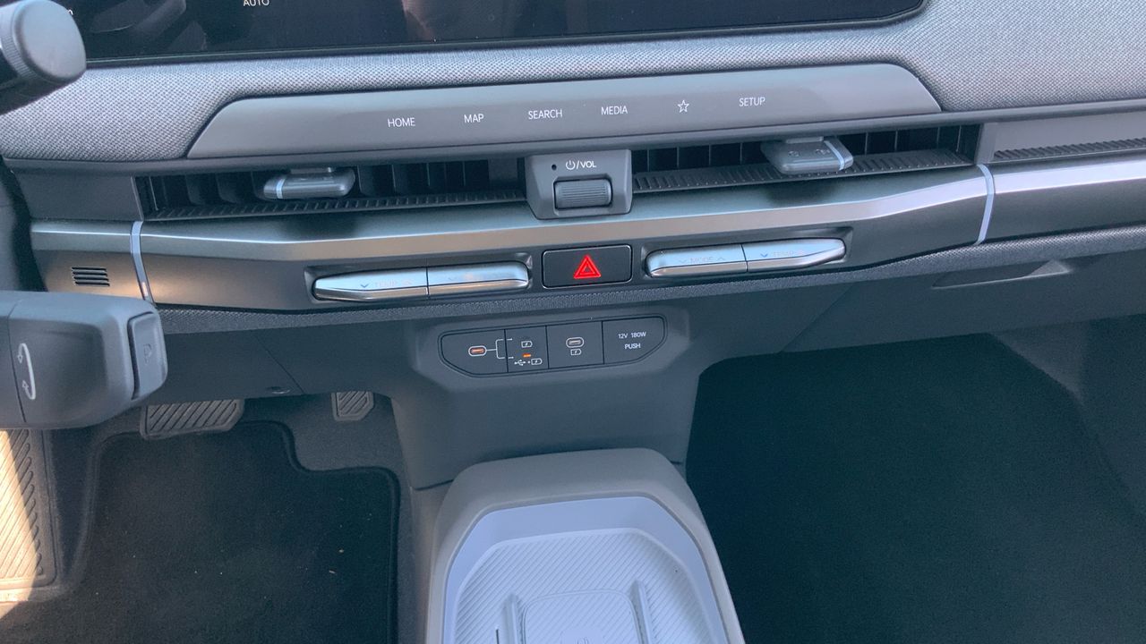 Kia EV3 BEV 81KWH 150KW EARTH AUTO 204 5P