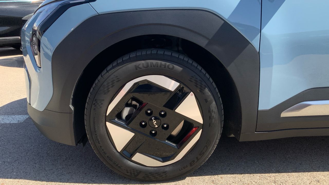 Kia EV3 BEV 81KWH 150KW EARTH AUTO 204 5P