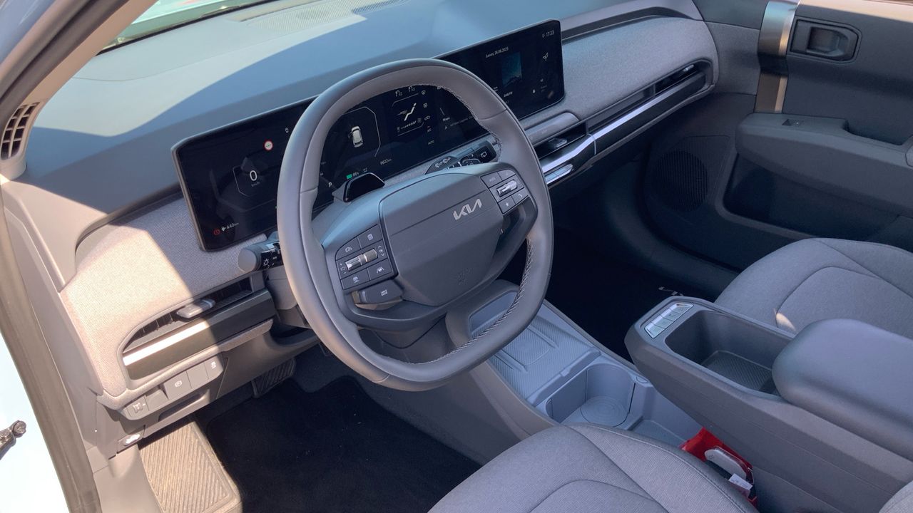 Kia EV3 BEV 81KWH 150KW EARTH AUTO 204 5P