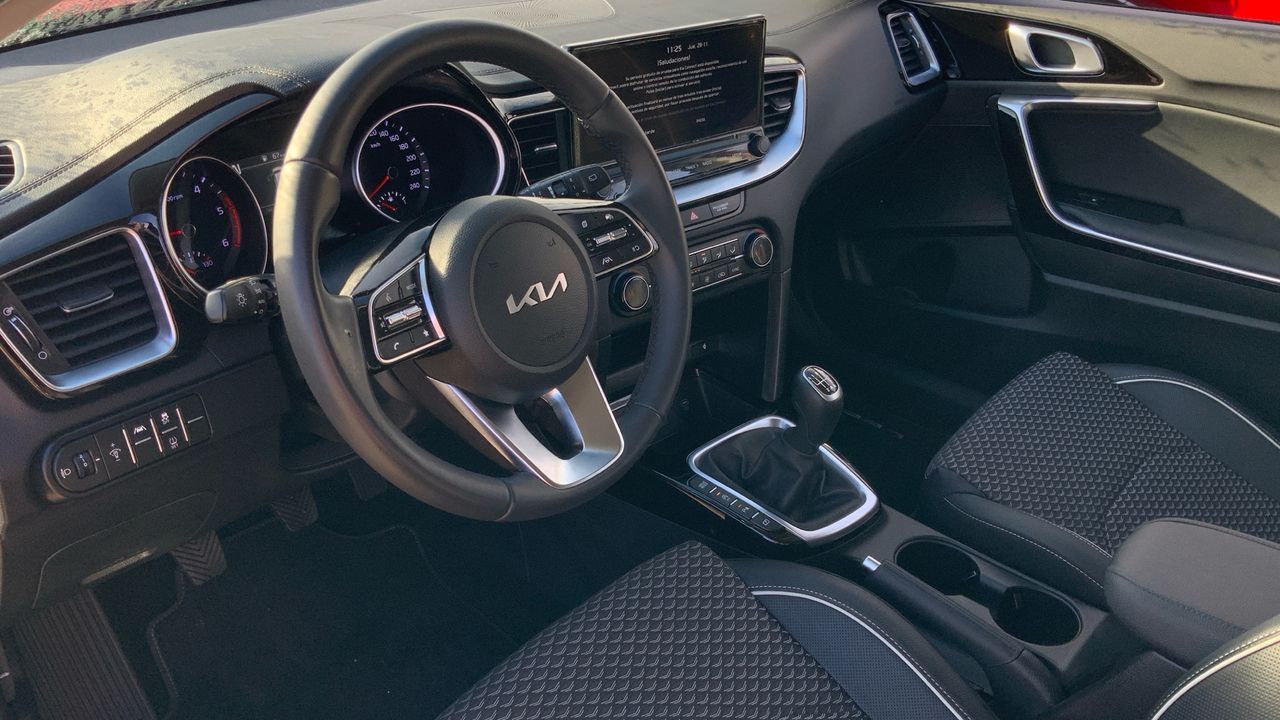 Kia Ceed 1.6 MHEV 100KW TECH 136 5P