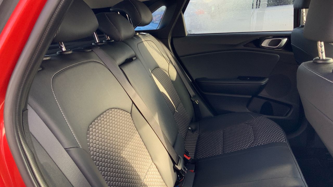 Kia Ceed 1.6 MHEV 100KW TECH 136 5P