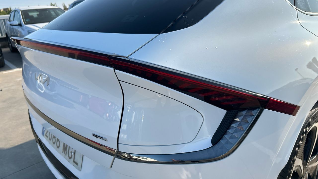 Kia EV6 BEV 77KWH 239KW GT-LINE AWD AUTO 325 5P