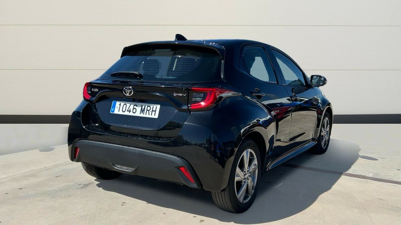 Toyota Yaris 1.5 VVT-I HEV ACTIVE PLUS 116 5P