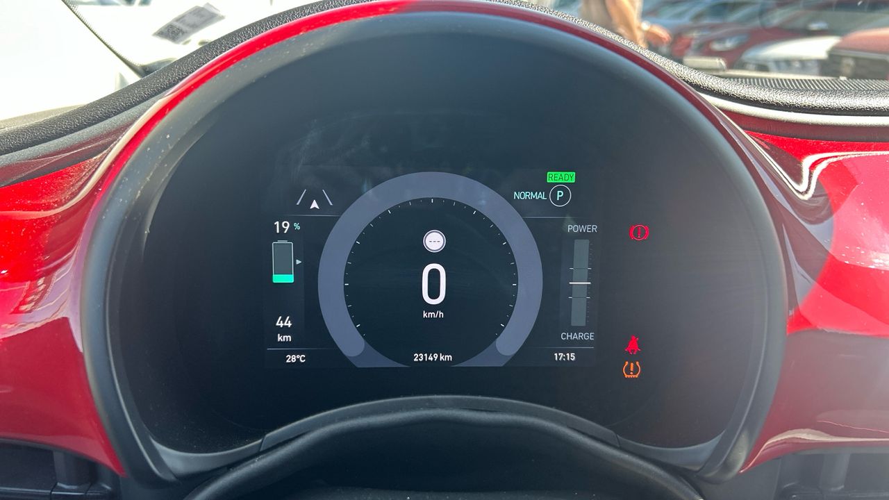 Fiat Solara BEV 42KWH RED 118 3P