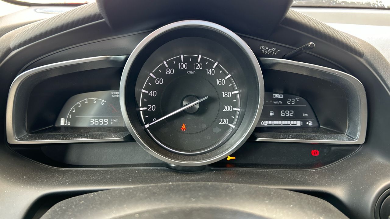 Mazda 2 1.5 E-SKYACTIV-G 66KW HOMURA (8 SCREEN) 90 5P